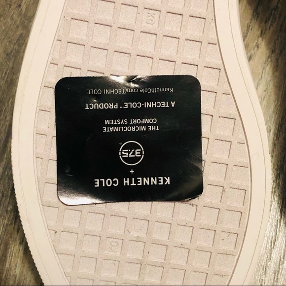 NWOB Kenneth Cole Floral Mara Slip-On Sneakers - Picture 12 of 12